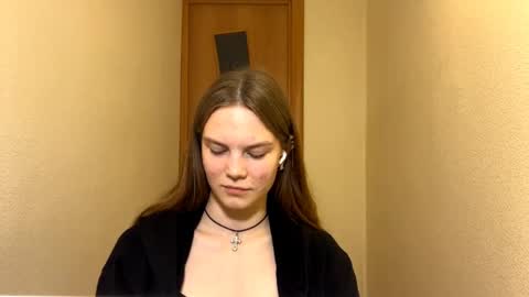 Snapshot of odelynacrook chatting on September 9, 4:17 pm Aneta Bruno online show from September 9, 4:17 pm