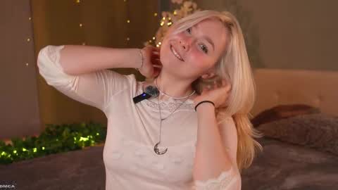 Alice online show from December 2, 8:37 pm