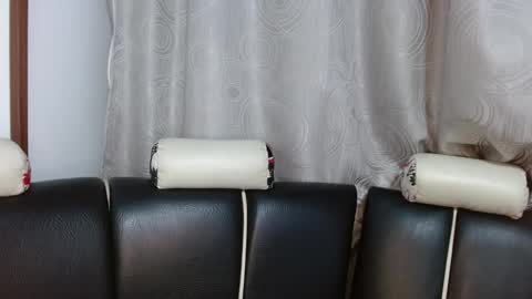 odette_b online show from January 7, 3:31 am