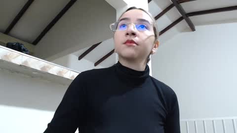 Val online show from January 29, 1:48 am