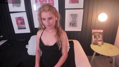 Ana  online show from February 10, 10:41 am