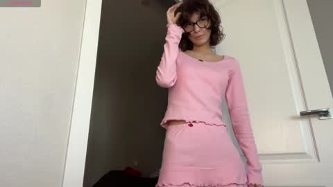 Thea online show from March 6, 4:42 am