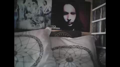 oedipe666cam online show from December 1, 1:49 pm