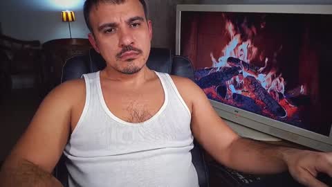 Snapshot of officeman7 chatting on December 29, 5:33 pm officeman7 online show from December 29, 5:33 pm