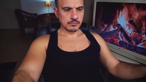 Snapshot of officeman7 chatting on January 16, 4:07 pm officeman7 online show from January 16, 4:07 pm