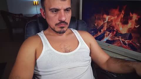 Snapshot of officeman7 chatting on February 4, 6:38 pm officeman7 online show from February 4, 6:38 pm