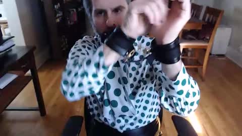 officetest101 online show from February 18, 6:37 pm