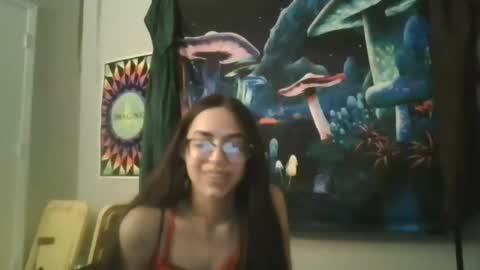 Snapshot of officiallysweetmarie chatting on August 2, 3:27 am officiallysweetmarie online show from August 2, 3:27 am