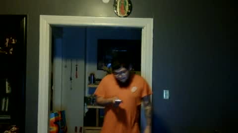oscar flores online show from July 8, 1:54 am