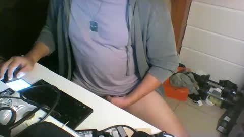 Snapshot of ofmtfs10 chatting on January 9, 10:33 pm ofmtfs10 online show from January 9, 10:33 pm