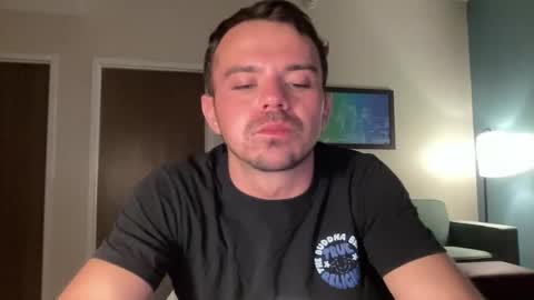 Snapshot of ofthatguy chatting on February 12, 3:45 am ofthatguy online show from February 12, 3:45 am