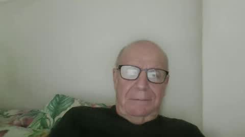 oggi95 online show from December 15, 2:54 pm