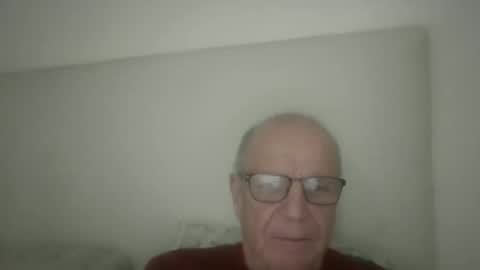 Snapshot of oggi95 chatting on March 19, 3:16 pm oggi95 online show from March 19, 3:16 pm