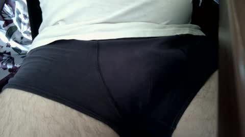 Snapshot of ogsircumsalot chatting on November 19, 7:30 am Archie online show from November 19, 7:30 am