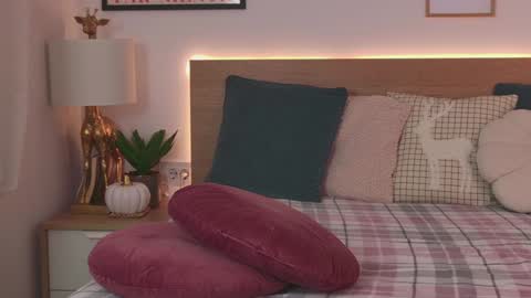 Snapshot of oh_kitty chatting on January 27, 7:56 am Kourtney online show from January 27, 7:56 am