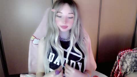 Milly online show from April 22, 3:35 pm