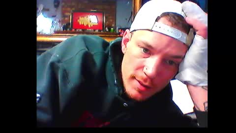 Snapshot of oh_you_know69 chatting on December 6, 4:49 pm who dares  toss me some  tips lets have fun online show from December 6, 4:49 pm