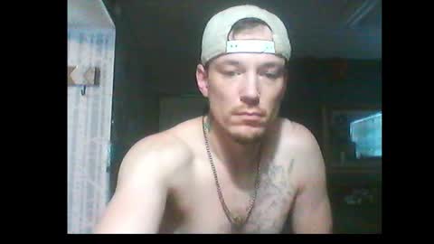 Snapshot of oh_you_know69 chatting on December 24, 8:49 pm who dares  toss me some  tips lets have fun online show from December 24, 8:49 pm