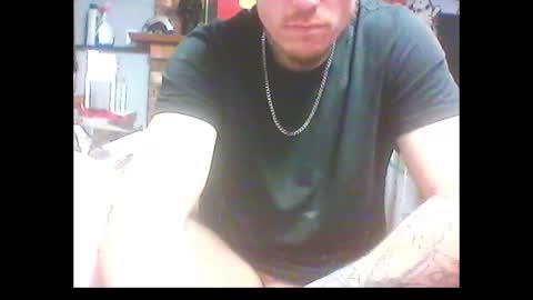 Snapshot of oh_you_know69 chatting on February 27, 12:34 pm who dares  toss me some  tips lets have fun online show from February 27, 12:34 pm