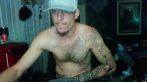 Snapshot of oh_you_know69 chatting on October 14, 2:29 pm who dares  toss me some  tips lets have fun online show from October 14, 2:29 pm