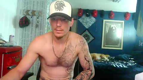 Snapshot of oh_you_know69 chatting on October 21, 6:19 pm who dares  toss me some  tips lets have fun online show from October 21, 6:19 pm