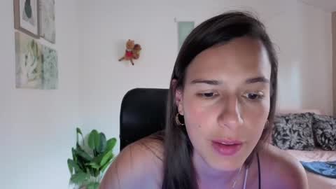 ohanna_ online show from February 9, 9:19 pm