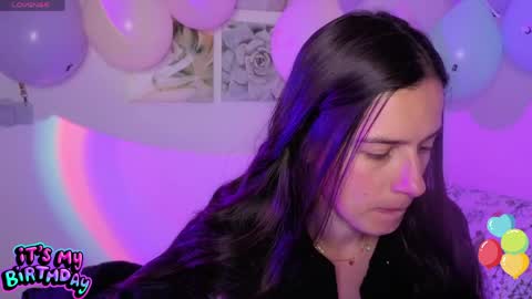 ohanna_ online show from April 10, 10:47 pm