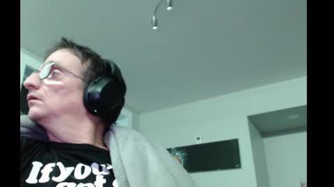 Snapshot of ohbitt chatting on January 21, 4:54 am ohbitt online show from January 21, 4:54 am