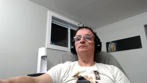 Snapshot of ohbitt chatting on October 4, 3:48 am ohbitt online show from October 4, 3:48 am