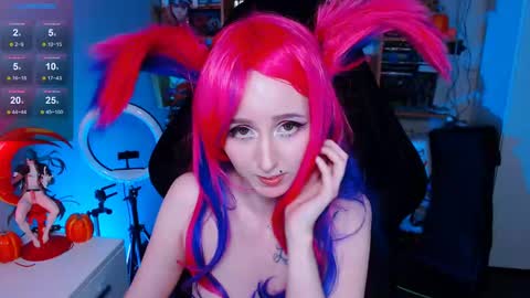 Clementine  Clem  online show from December 3, 1:32 pm