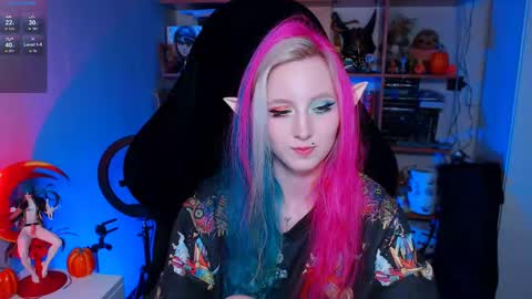 Clementine  Clem  online show from December 5, 10:33 am