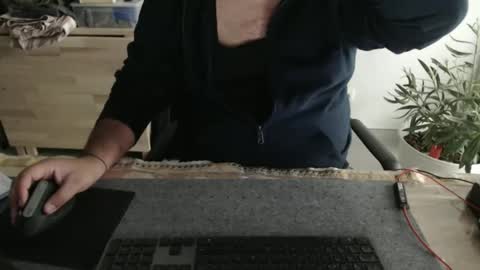 Snapshot of ohfck11 chatting on February 13, 10:55 am Chubby Gary online show from February 13, 10:55 am