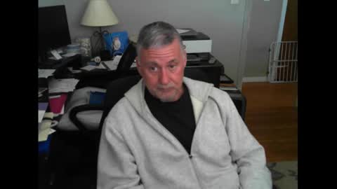 Snapshot of ohfukitsbob chatting on September 9, 3:33 pm ohfukitsbob online show from September 9, 3:33 pm