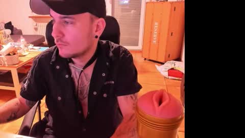 Chris online show from February 12, 5:08 pm