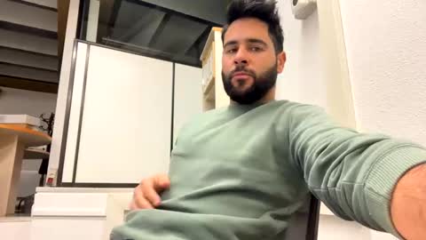 Snapshot of ohmaig0t chatting on January 16, 7:07 am ohmaig0t online show from January 16, 7:07 am