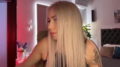 Emma online show from September 17, 2:02 am