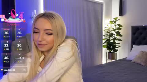 Emma online show from November 9, 1:26 am