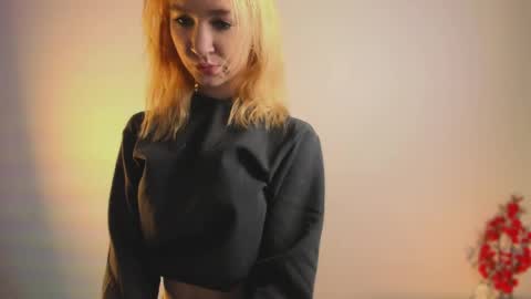 Emi and Ohpi online show from March 30, 2:18 pm