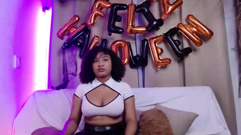 Snapshot of ohrianagibson chatting on October 31, 1:39 am g online show from October 31, 1:39 am