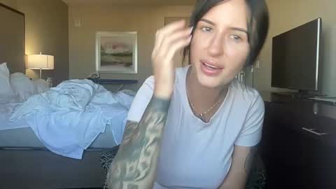 Snapshot of ohrileyxo chatting on October 7, 2:25 pm riley online show from October 7, 2:25 pm