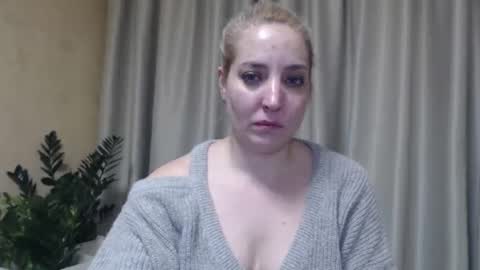 Mari online show from January 18, 9:02 pm