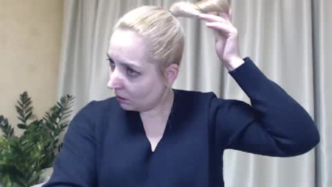 Mari online show from January 22, 6:31 pm