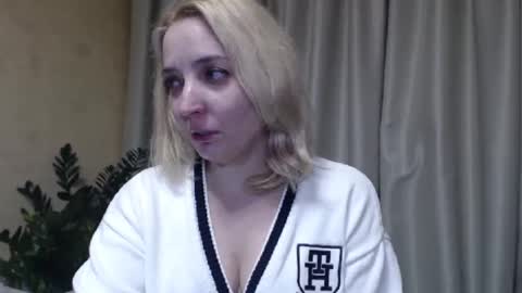 Mari online show from February 13, 3:14 pm