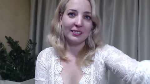 Mari online show from November 21, 6:06 pm