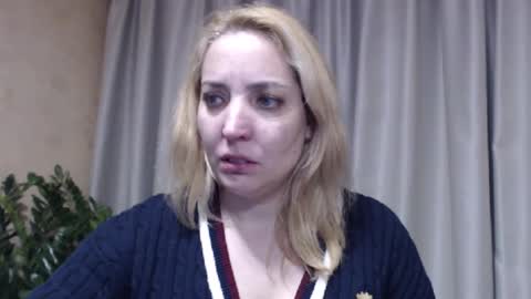 Mari online show from March 8, 7:39 pm