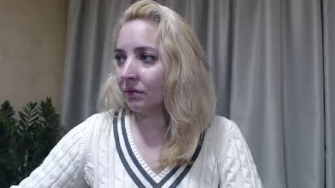 Mari online show from April 16, 3:57 pm