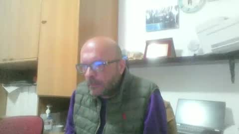 Snapshot of olak21 chatting on November 7, 10:37 am olak21 online show from November 7, 10:37 am