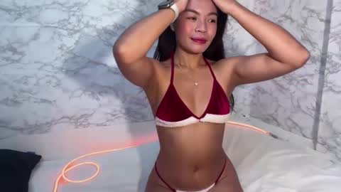 Snapshot of olala_baby_girl chatting on December 28, 9:31 am olala baby girl online show from December 28, 9:31 am