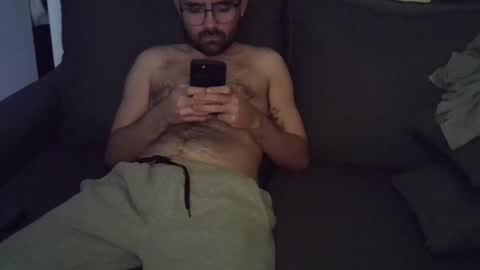 Snapshot of olavioneto chatting on November 1, 12:45 am hairyBRboy online show from November 1, 12:45 am