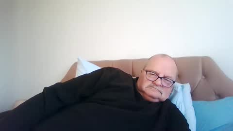 old_fkr online show from December 21, 11:22 am